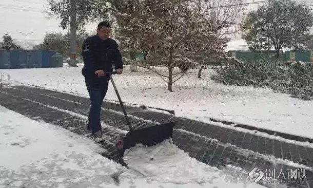 雪弗板是阻燃材料吗_弗龙板 雪弗板_雪弗板是pvc板吗