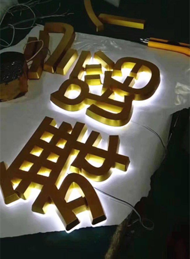 亚克力是水晶字吗_透明亚克力水晶字价格_亚克力和水晶字